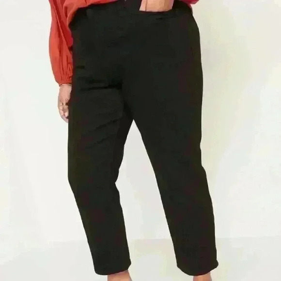 Old Navy Extra High-Waisted Sky-Hi Straight Black Jeans for Women - Picture 8 of 13